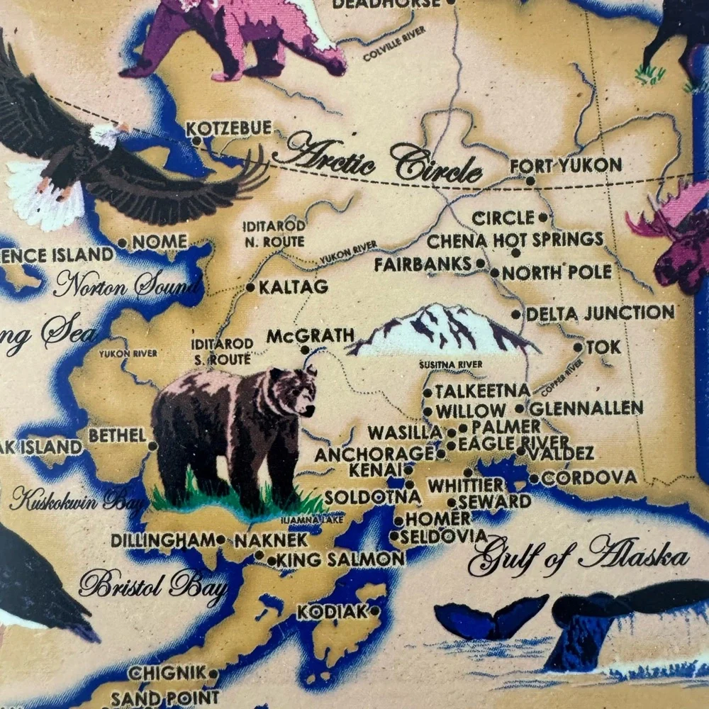 NWT Alaskan Ceramic Trivet 6x6 in packaging home decor hang wall gift